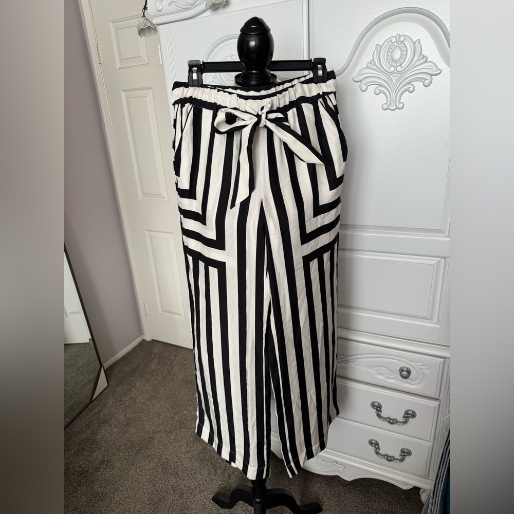 Frame Denim Black and White Geometric Pencil Skirt